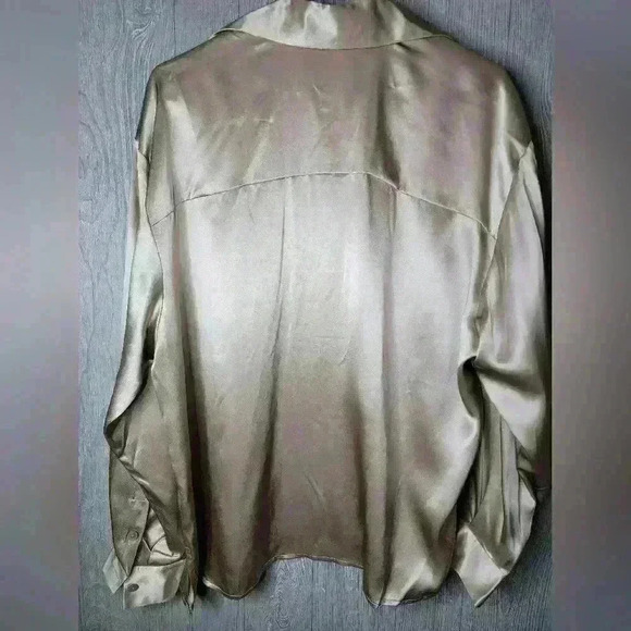 Vintage Linda Allard for Ellen Tracy 100% Silk button-down long sleeves blouse. - Picture 3 of 3